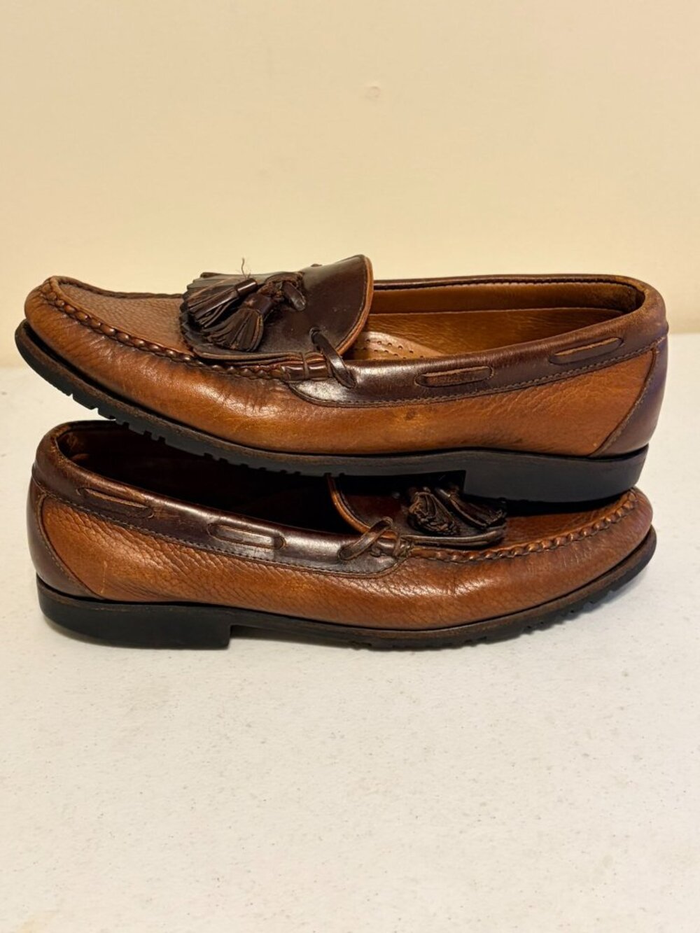 Men's Allen Edmonds Nashua Brown Tassel Leather Moccasins Slip Ons Size 9